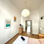 On - Spacious 3br Lägenhet Budapest