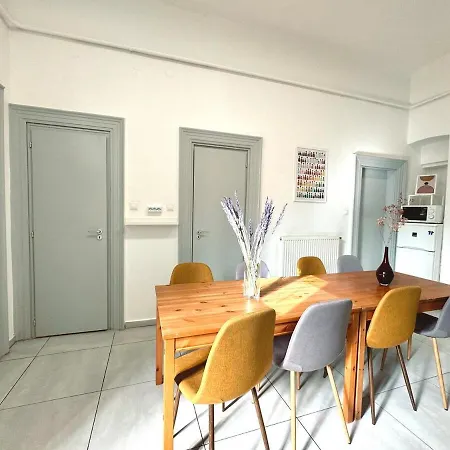 On - Spacious 3br Lejlighed *