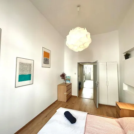 On - Spacious 3br Apartment Budapest