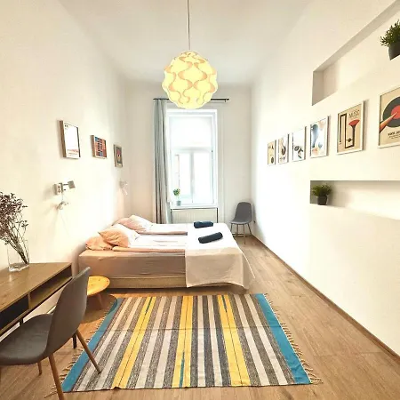 Apartment On - Spacious 3br Budapest