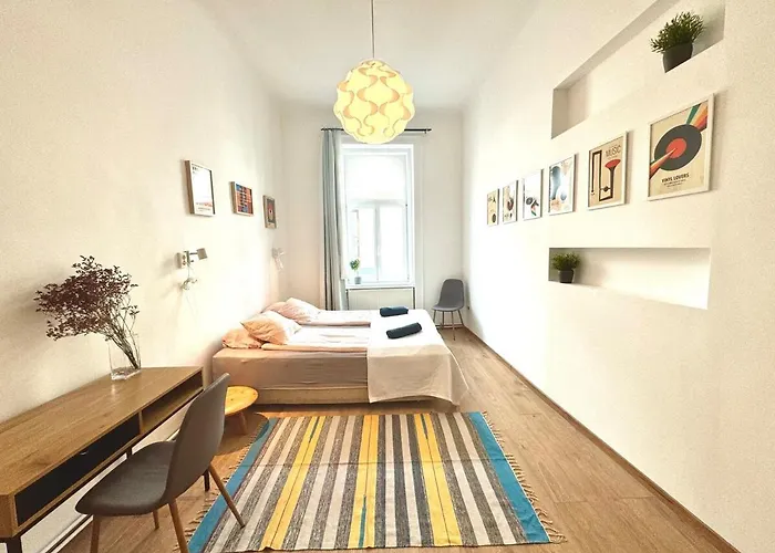 דירה On - Spacious 3br בודפשט
