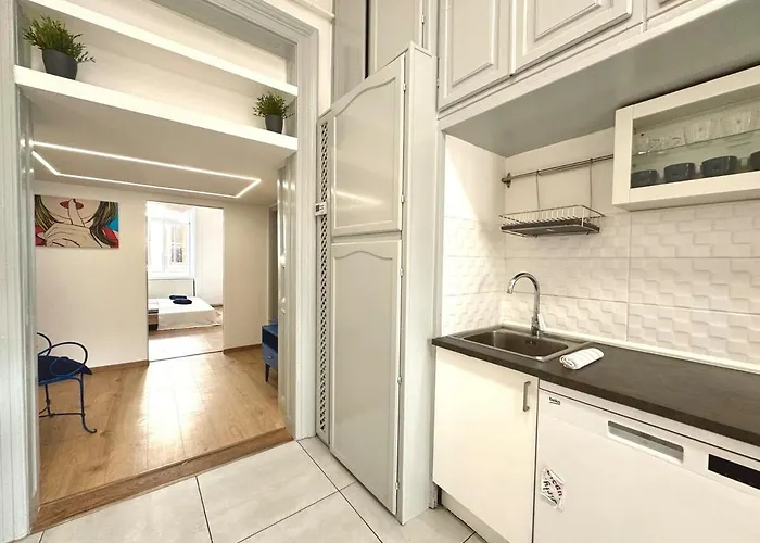On - Spacious 3br *