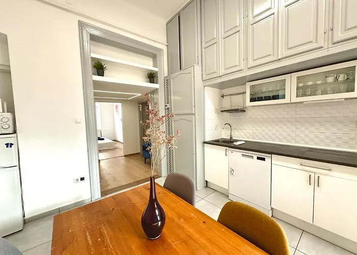 On - Spacious 3br Διαμέρισμα *